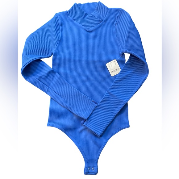 FREE PEOPLE XYZ Recycled Turtleneck
Bodysuit / Deja Blue M/L NWT - Picture 13 of 15
